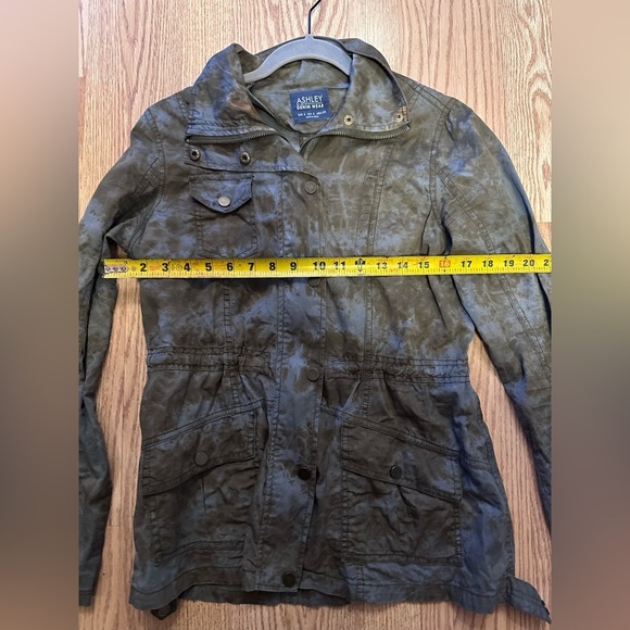 Ashley Camo Printed Zip Up Light Weight Jacket Size Small - Picture 3 of 7